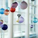 Maria Roosen Regenboog Close Met Bedel
