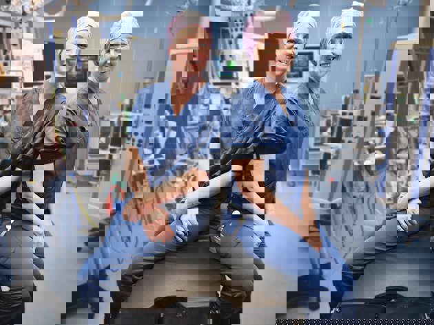 AVL Martine Peek 9491 DEF Klein