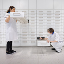 Apothekers Met Ladekast 3
