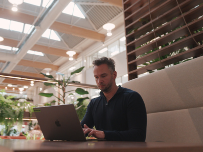 Arbeidsmarkt Ruw Davey Dag 3.00 28 41 05.Still012